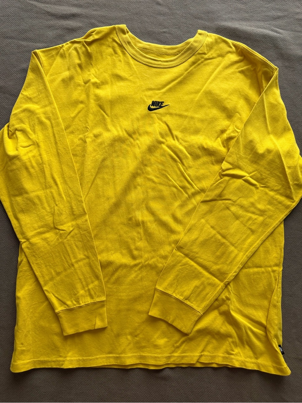 Nike Bright Yellow Long-Sleeve Crewneck Shirt XLT